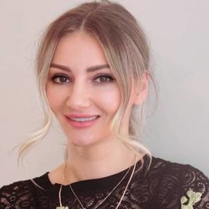 Meet your Posher, Karolina